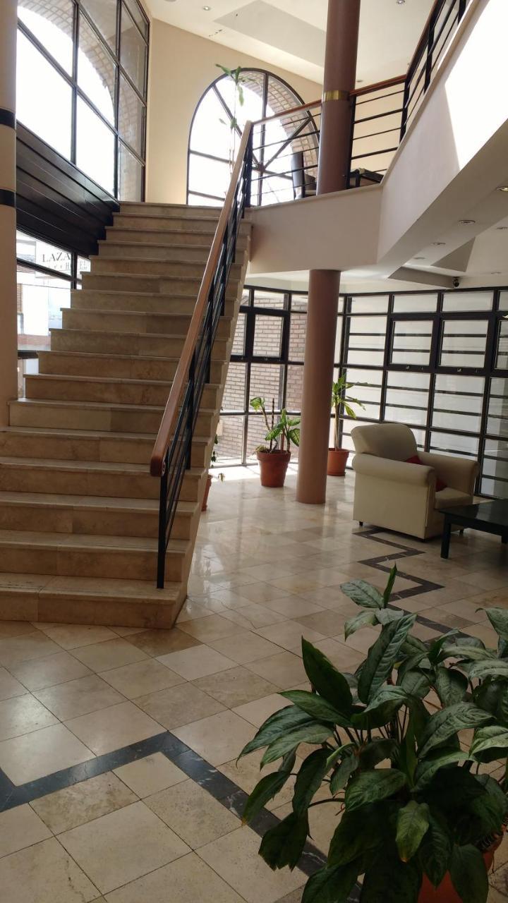 Hotel Lazaro Villa Mercedes Luaran gambar